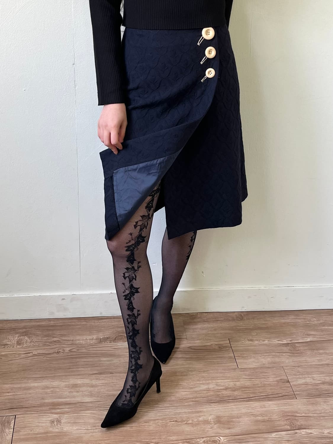 BRUNETTE 실루엣 플라워 랩 스커트 상품이미지4