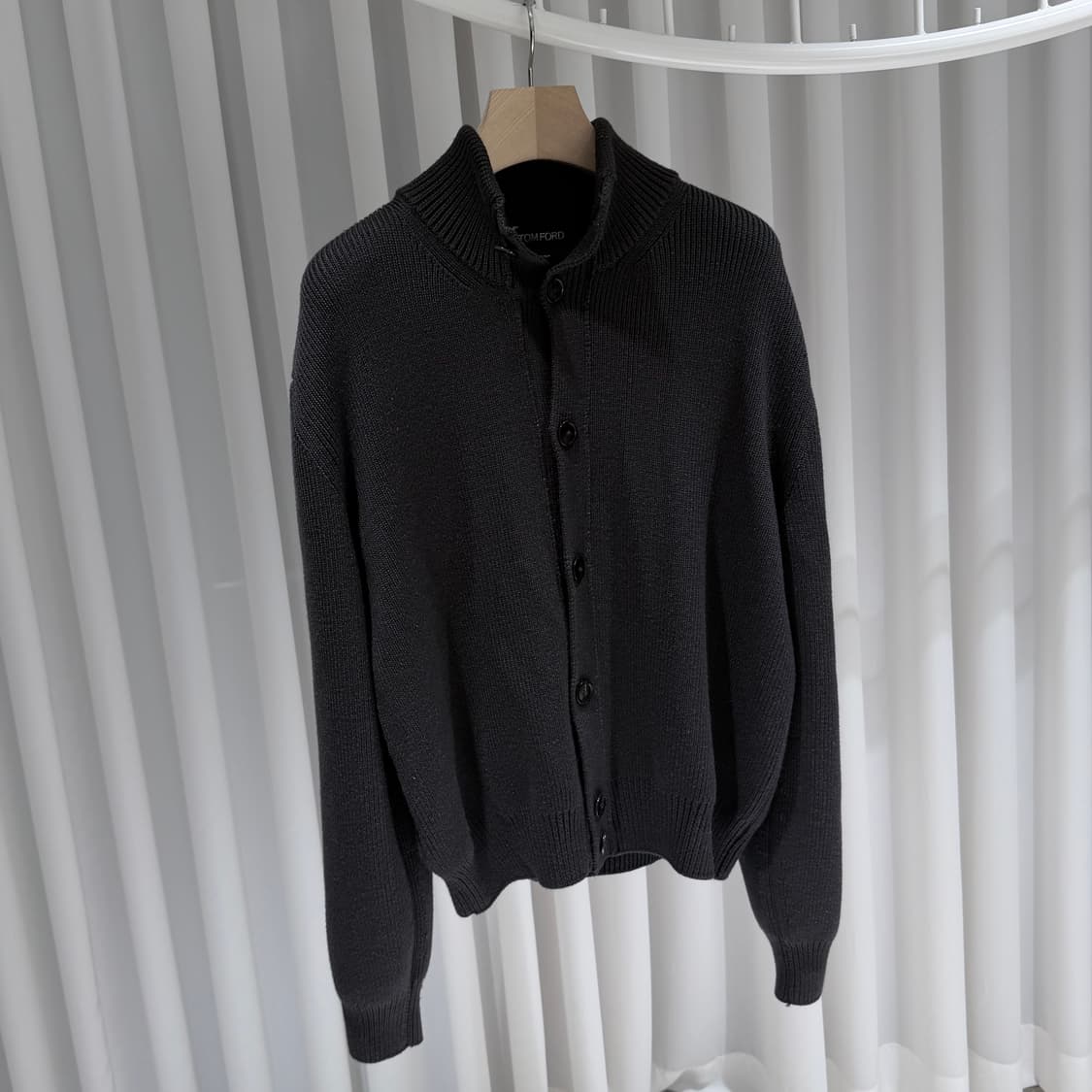 (S/54) / 톰포드 터틀넥 블랙 니트 가디건 상품이미지3