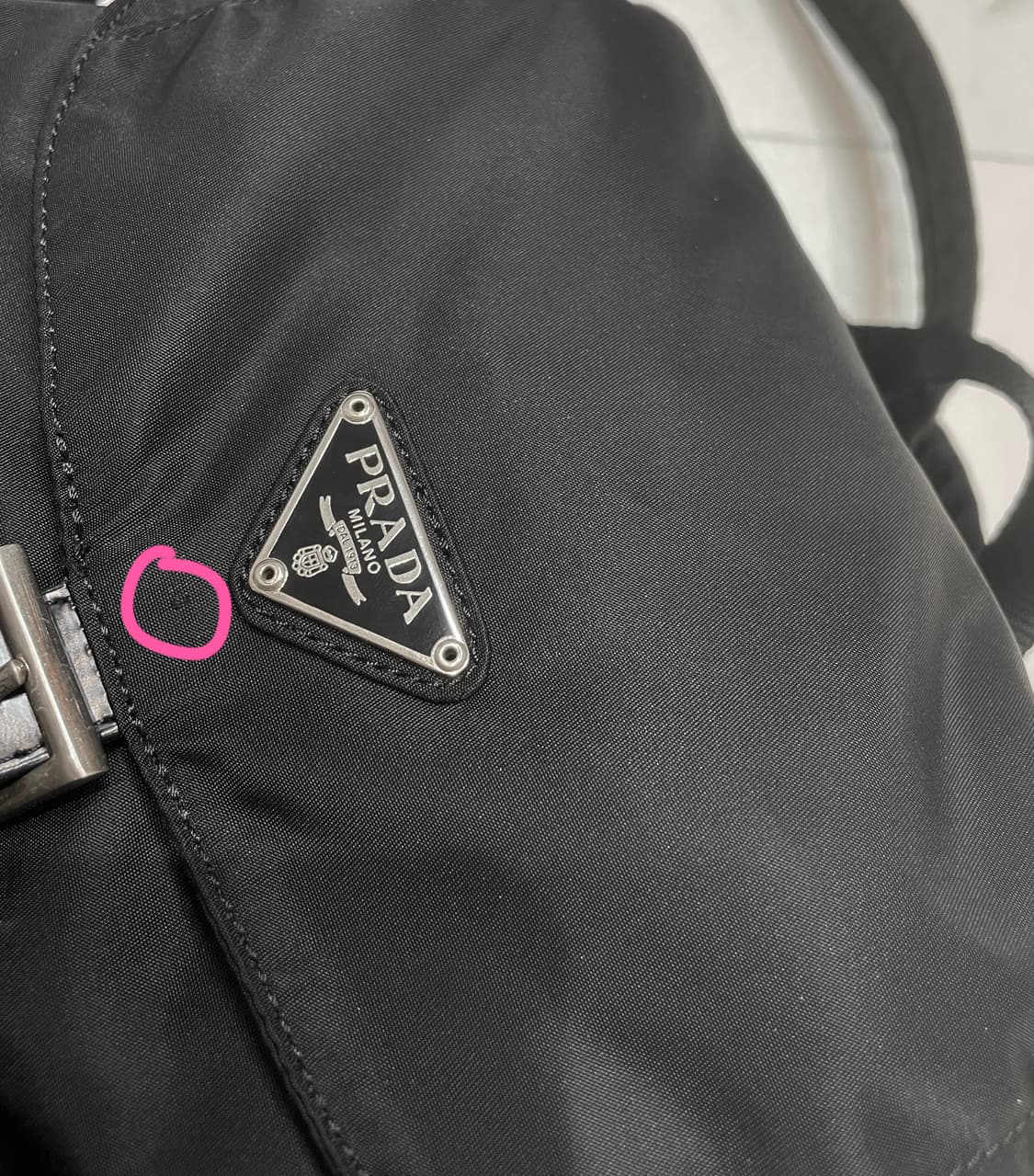 정품 프라다 백팩 미듐 상품이미지9