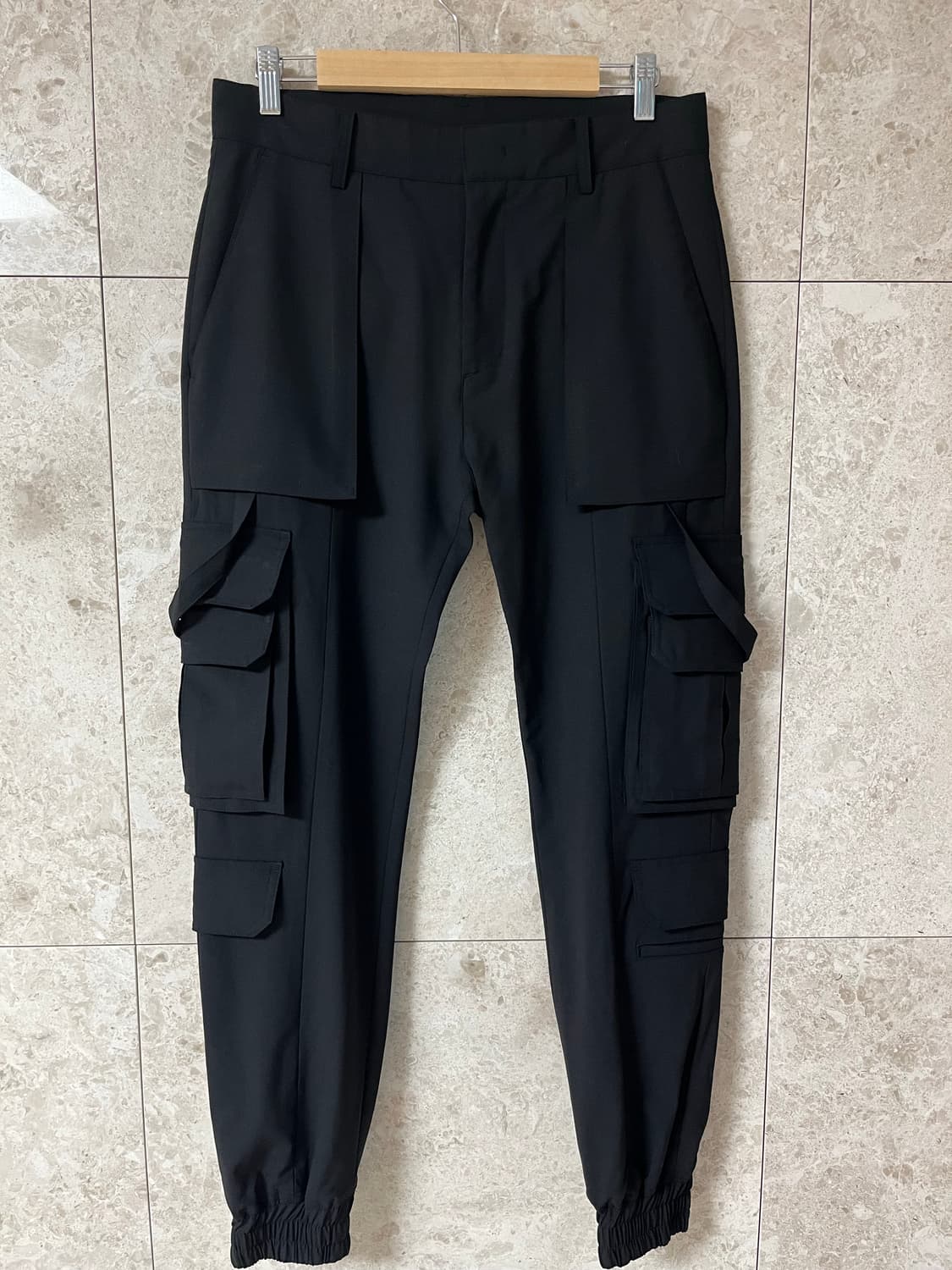 juun.j 블랙 카고 조거팬츠 46(32인치) 정품 상품이미지1