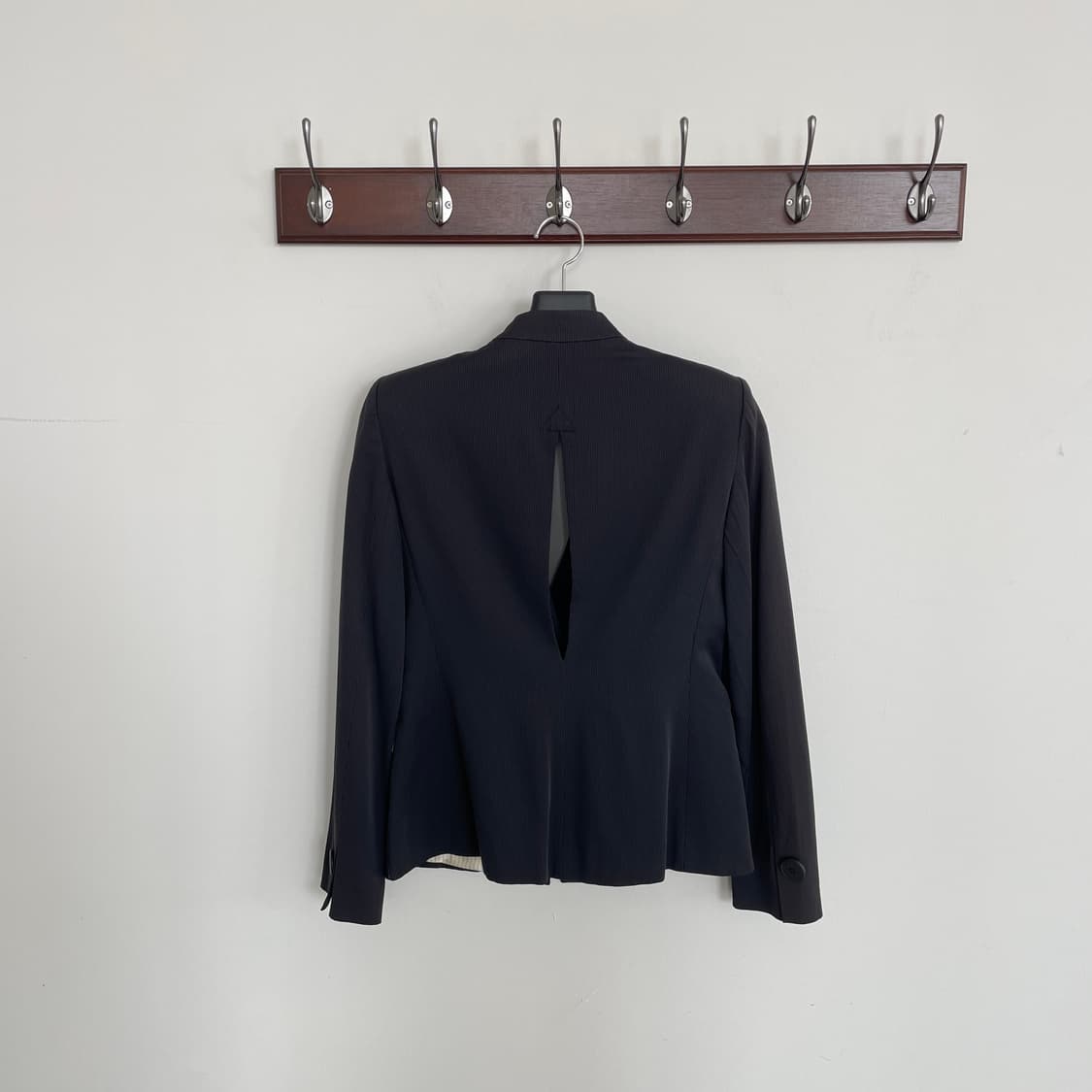 엠프리오 아르마니 스트라이프 백 트임 블레이저 자켓 상품이미지4