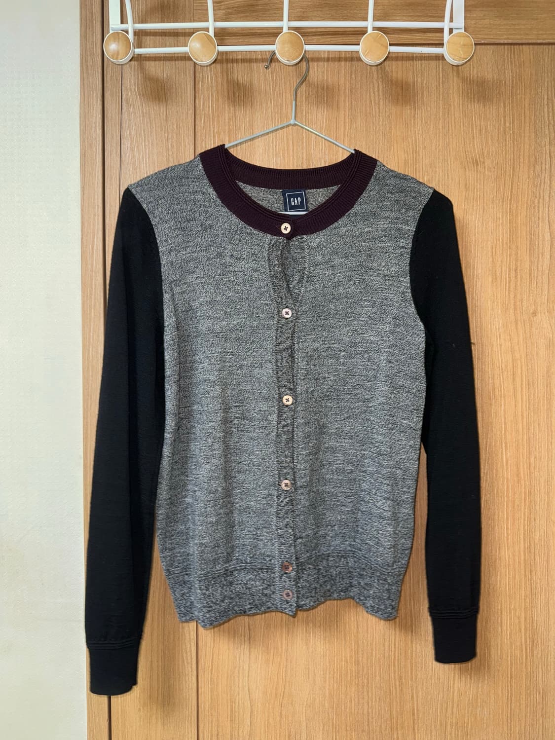 갭 울 가디건 베이직 니트 상품이미지1