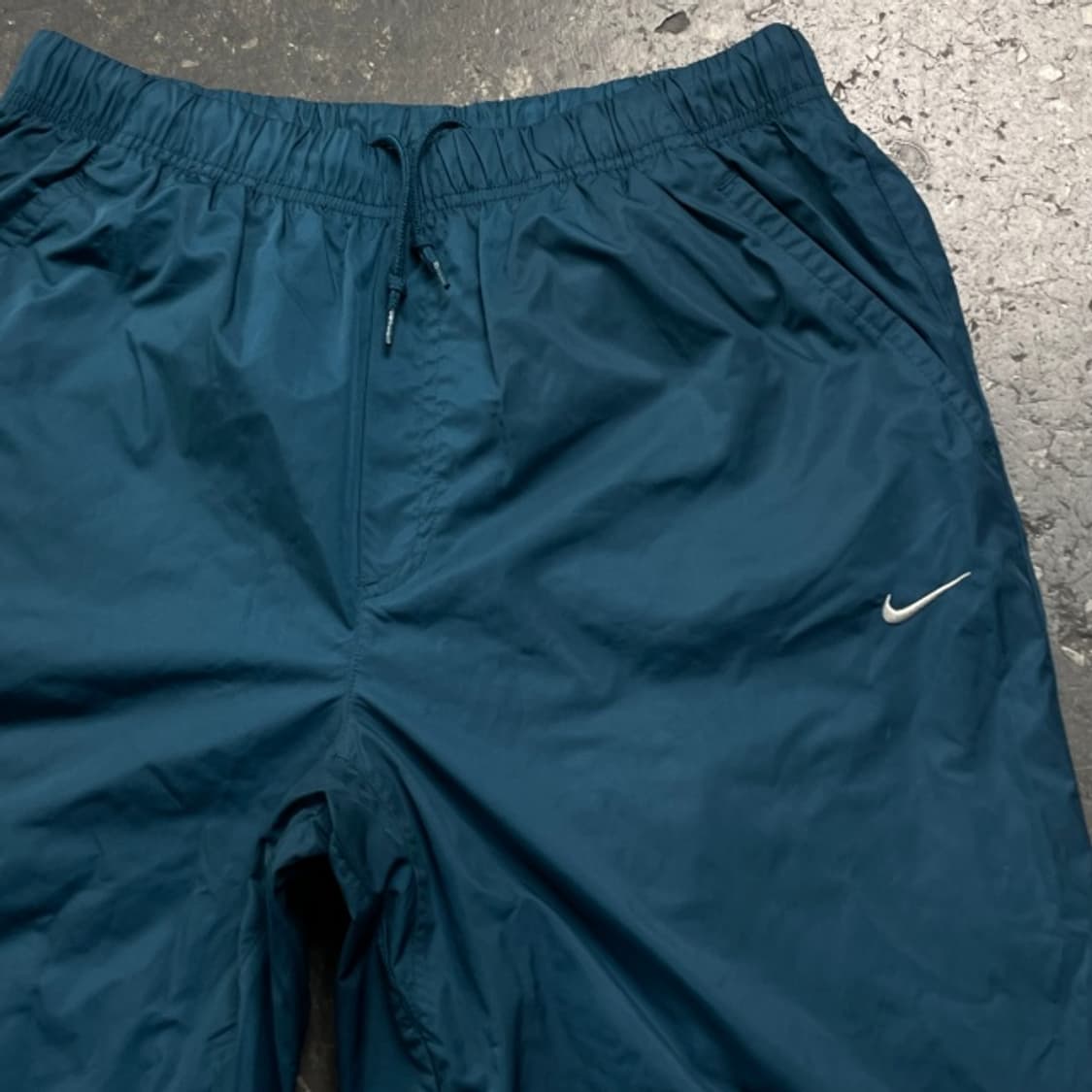 105 나이키 나일론 팬츠 상품이미지2
