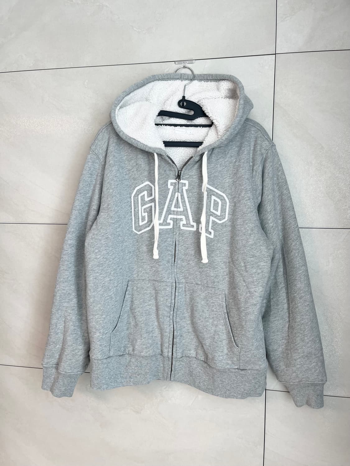 갭 GAP 양털 퍼 후드집업 그레이 (L)  상품이미지3