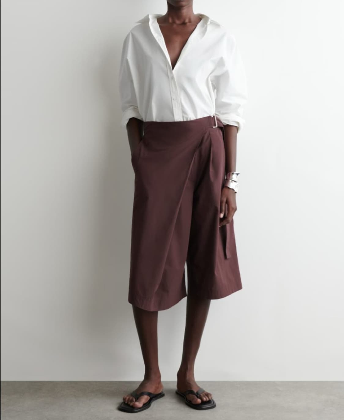 COS 랩 프런트 벨트 버건디 반바지 36사이즈 상품이미지1