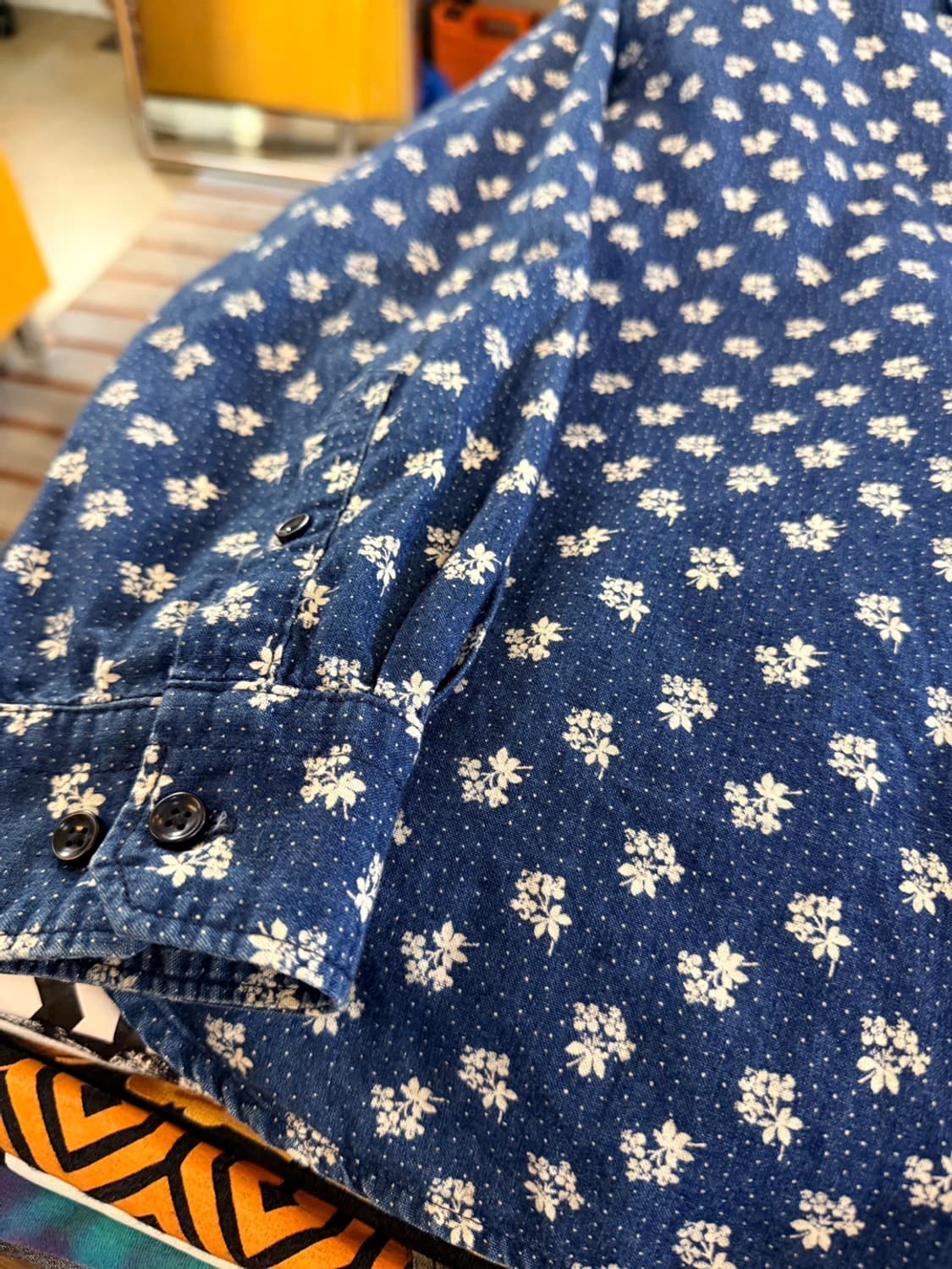 JAPAN BLUE JEANS 일본생산 블루닷 플로럴 프린팅 셔츠 XL 상품이미지2