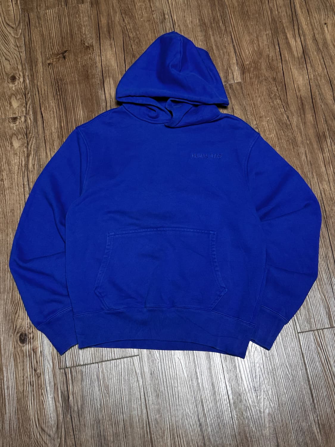 아디다스X퍼렐 윌리엄스 휴먼레이스 콜라보 후드 티셔츠 상품이미지2