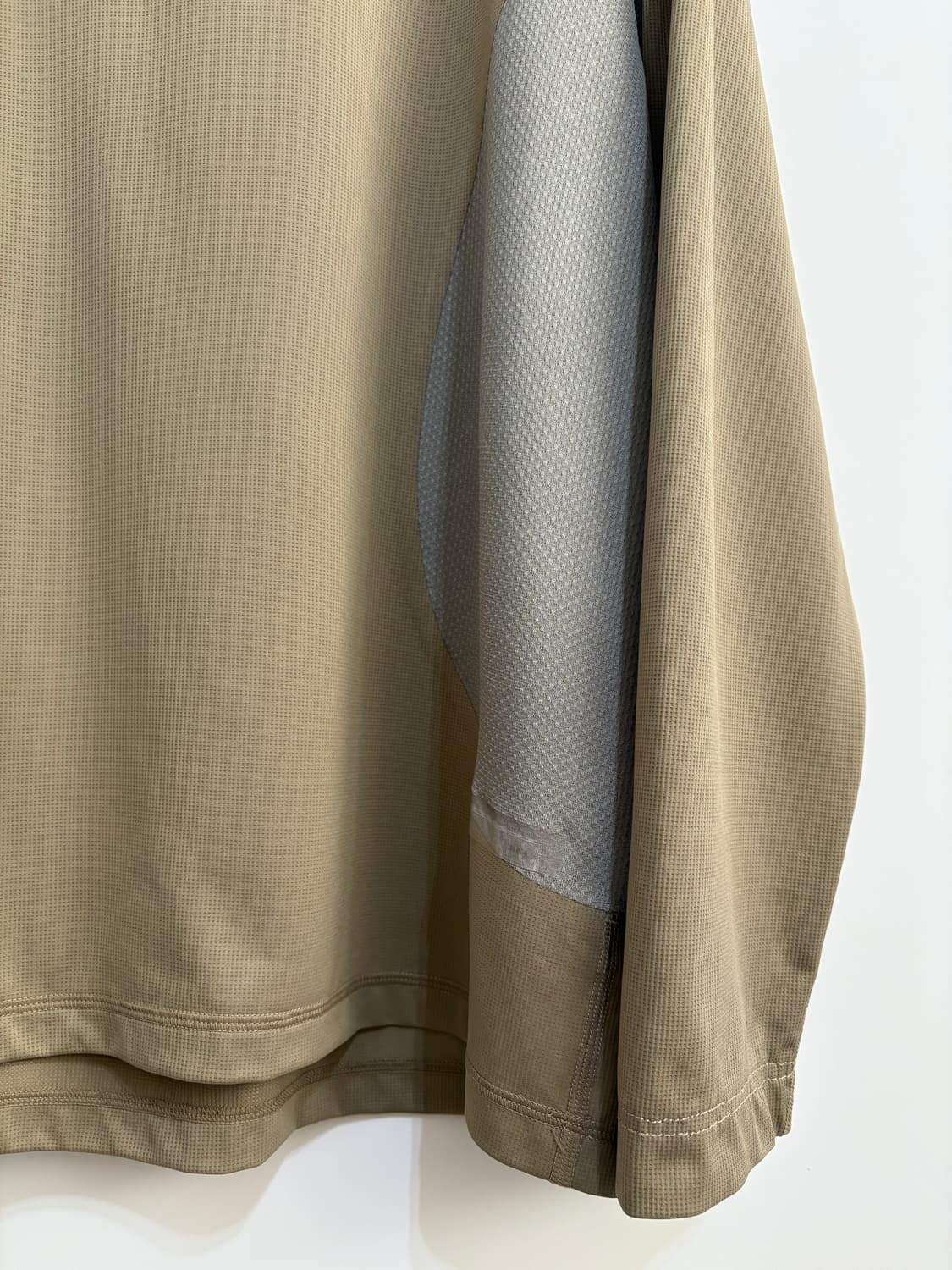 세티스파이 / 아우라라이트 테크 롱 티셔츠 아미그린 / L 상품이미지3