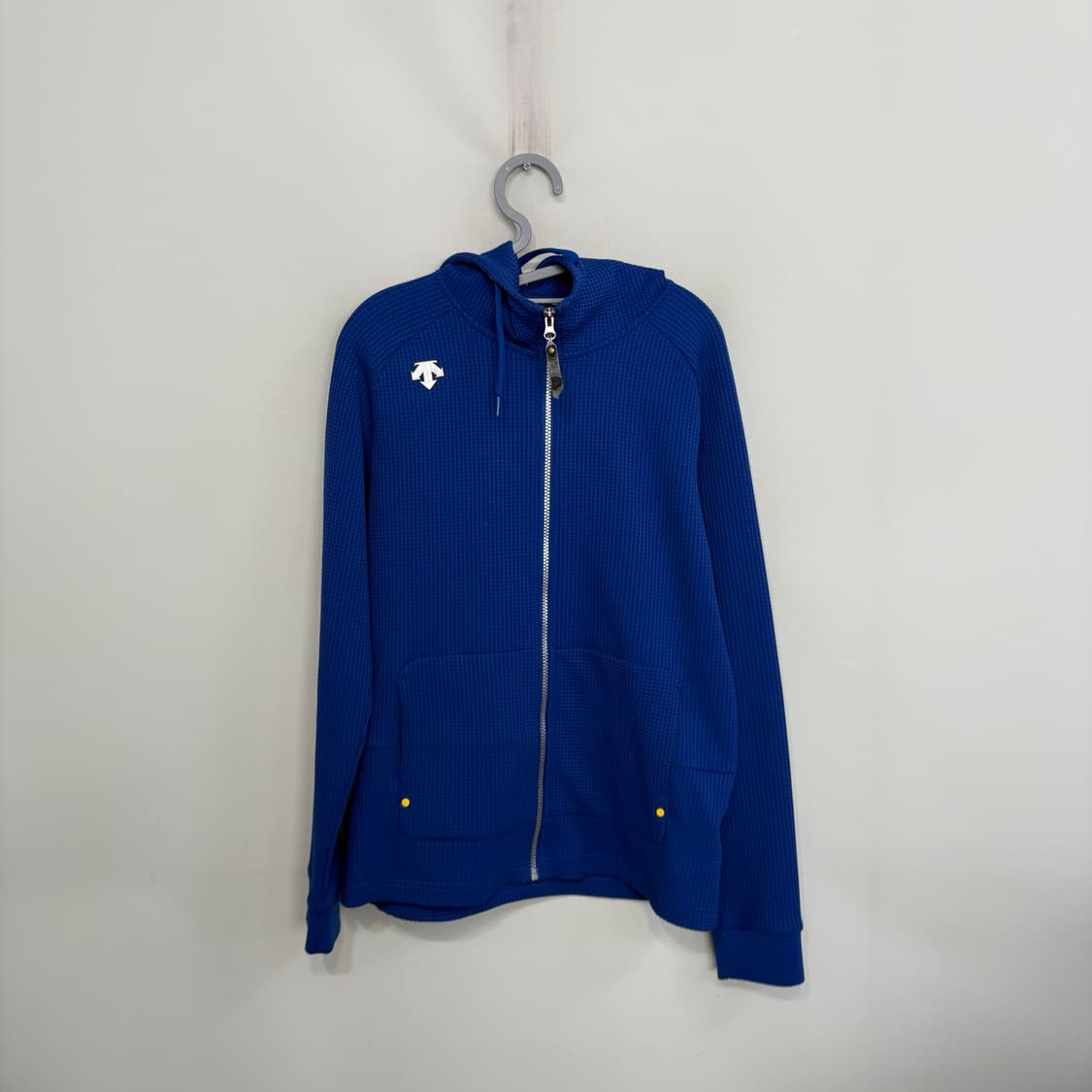 데상트 남성 후드 집업 100 상품이미지1