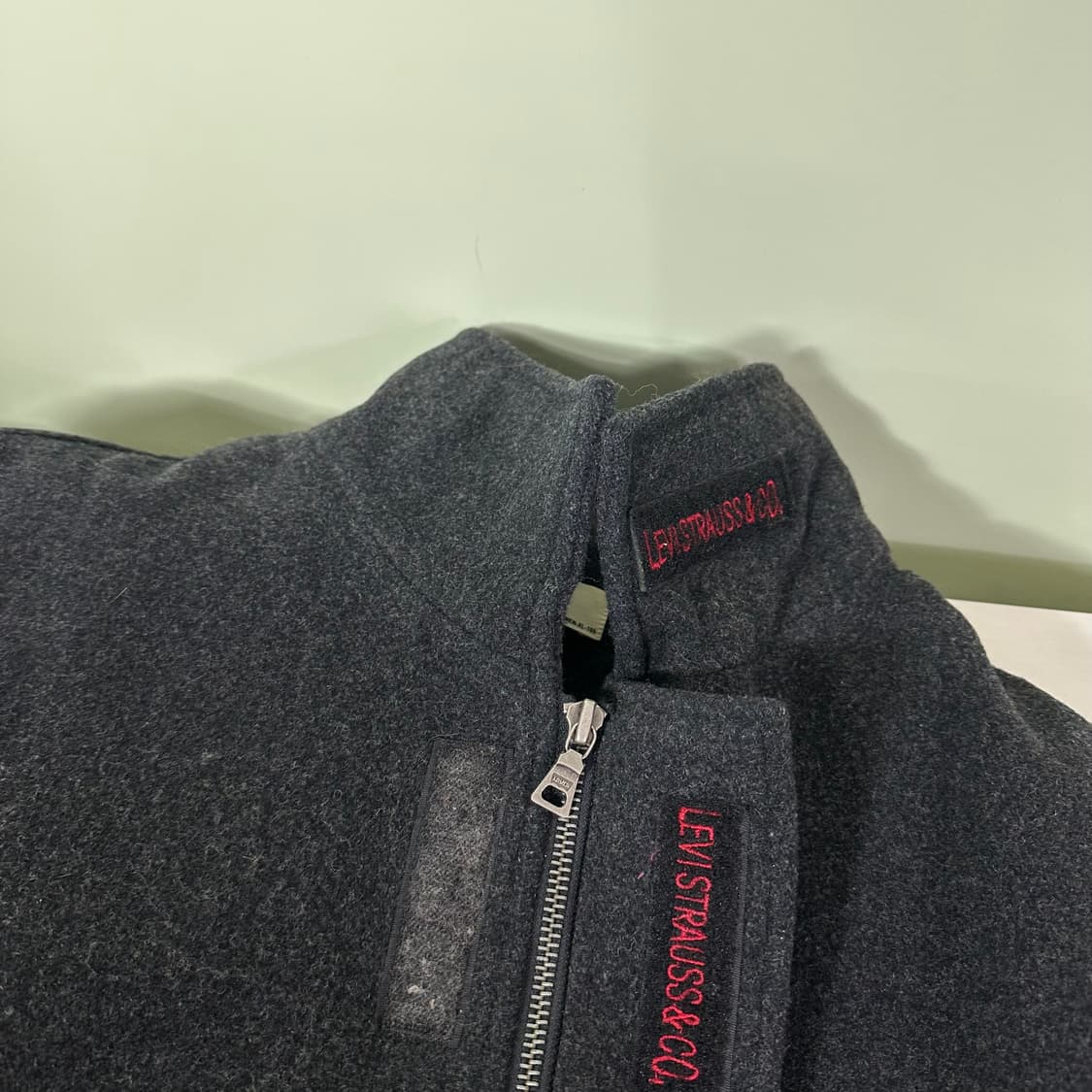 105 XL 리바이스 챠콜 로고배색 울자켓 상품이미지6