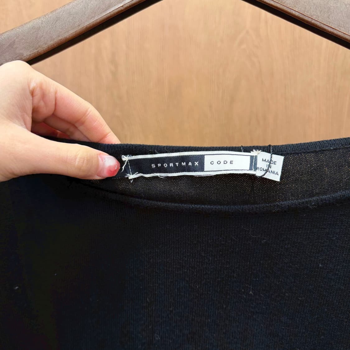 막스마라 스포트막스 7부 니트 밑단 소매 리빙 라운드넥 디테일 블랙 상품이미지6