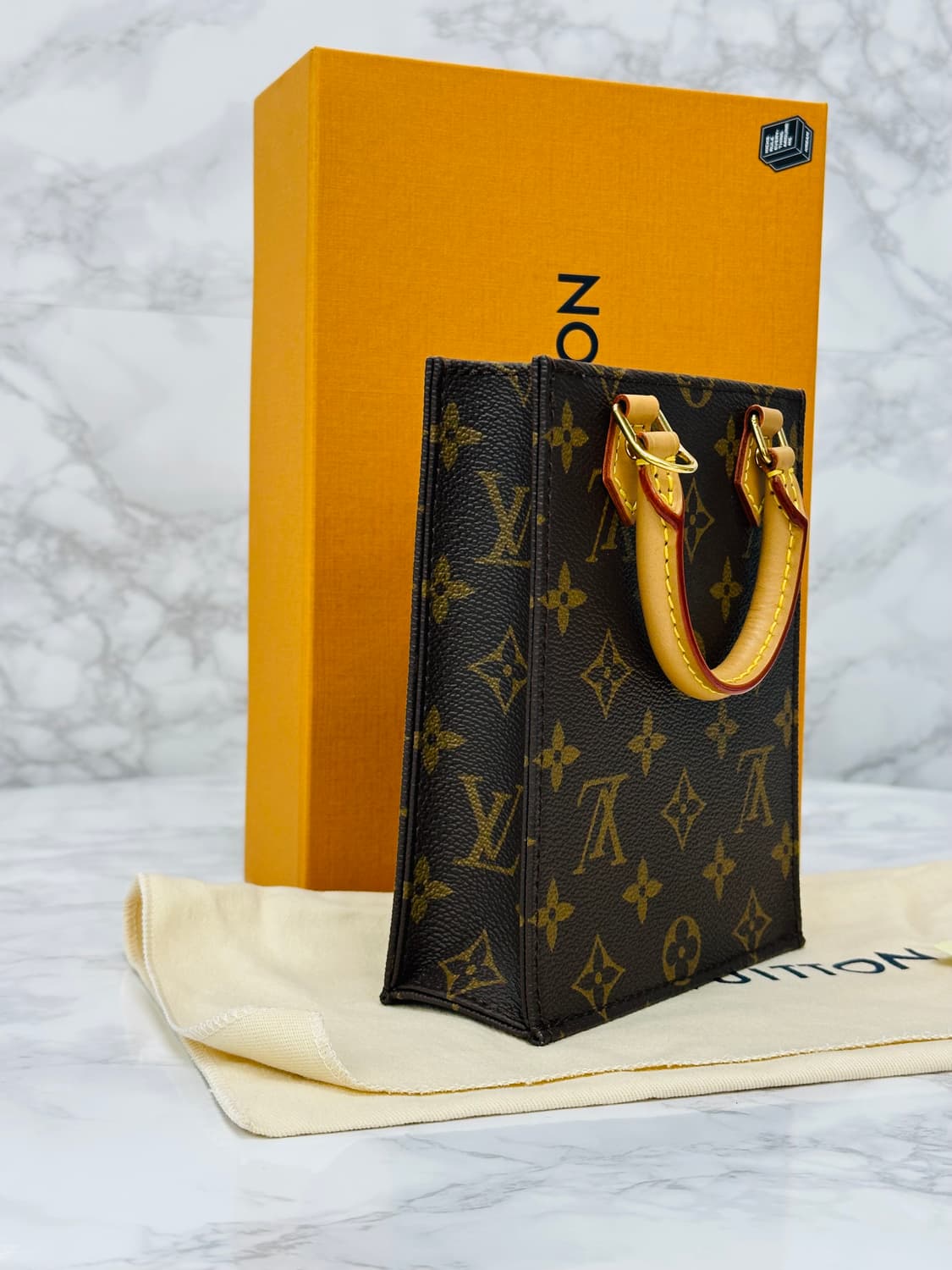 루이비통 쁘띠 삭 플라 모노그램 상품이미지6