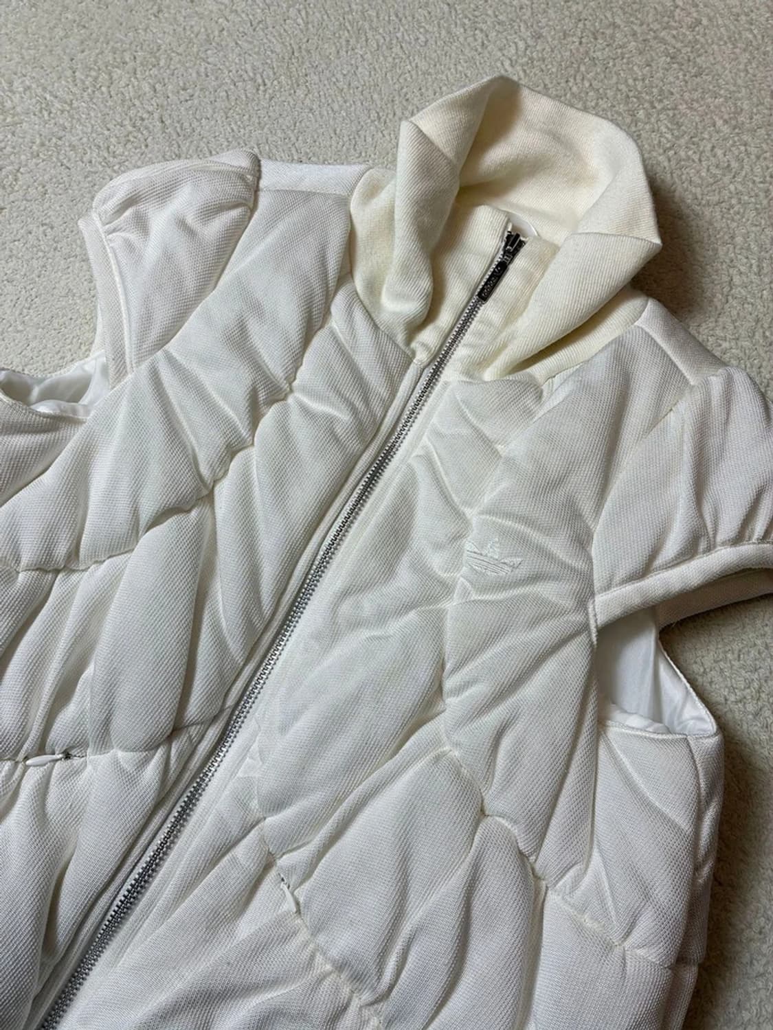 아디다스 00's 구파이어버드 반팔 패딩 베스트 PN7145 상품이미지2