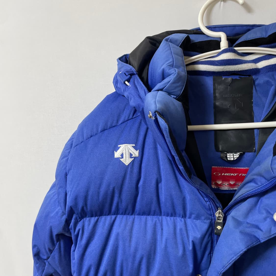 [ L ] 데상트 히트나비 덕다운 후드 패딩 상품이미지3