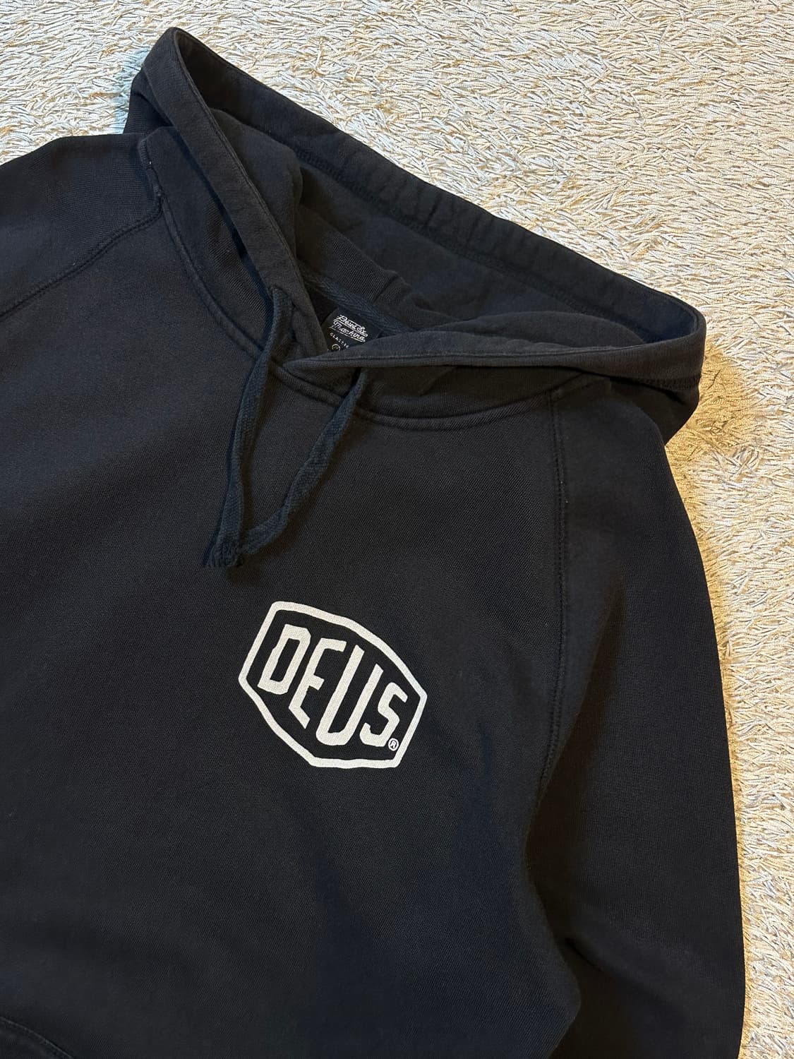 데우스 엑스 마키나 DEUS 캠퍼다운 어드레스 후드티 블랙 상품이미지3