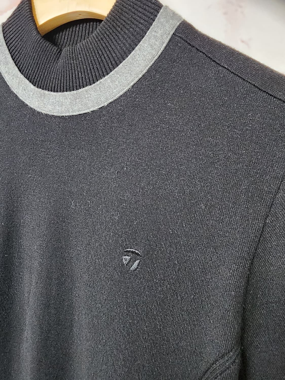 테일러메이드 블랙 여성 골프 니트 상품이미지5