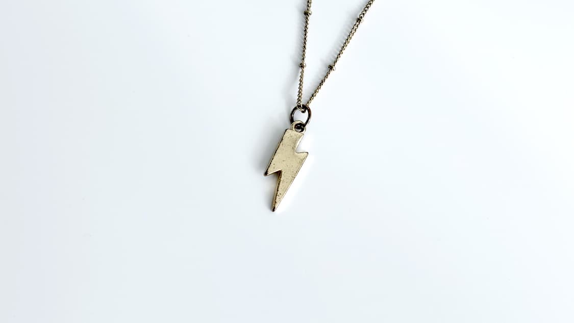 하드 락 카페 ‘Thunderbolt’ 빈티지 목걸이 상품이미지3