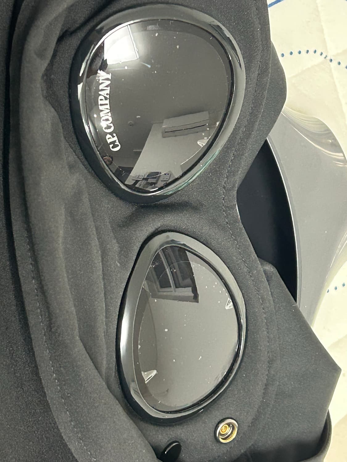 C.P. 컴퍼니 쉘-R 고글 자켓 블랙 - 25SS 상품이미지7