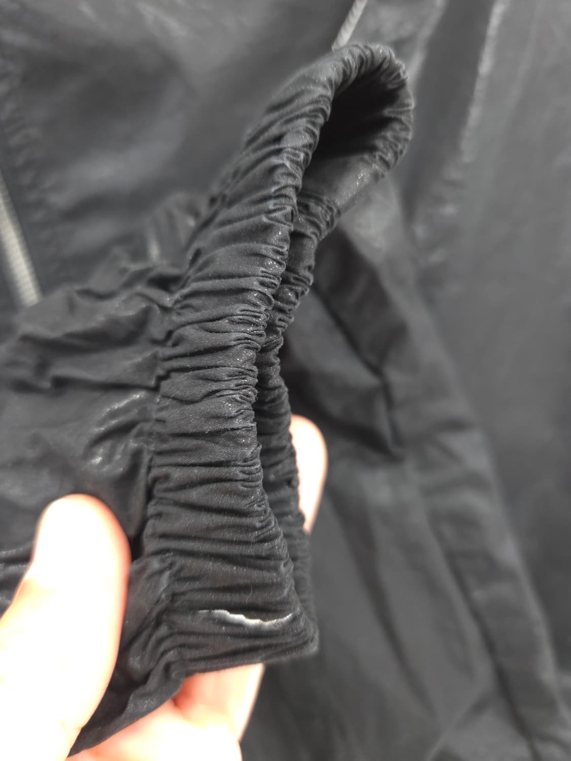 F 2024 마뗑킴 로고 코팅 바람막이 블랙 상품이미지4