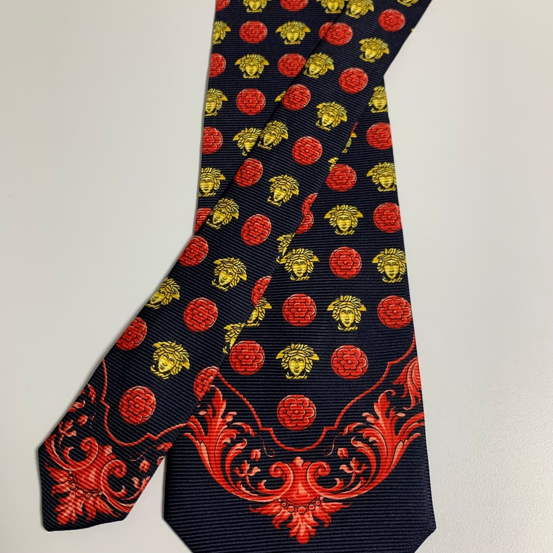 베르사체(VERSACE) 명품 모노그램넥타이 페이즐리 정장코디 최상급 상품이미지4