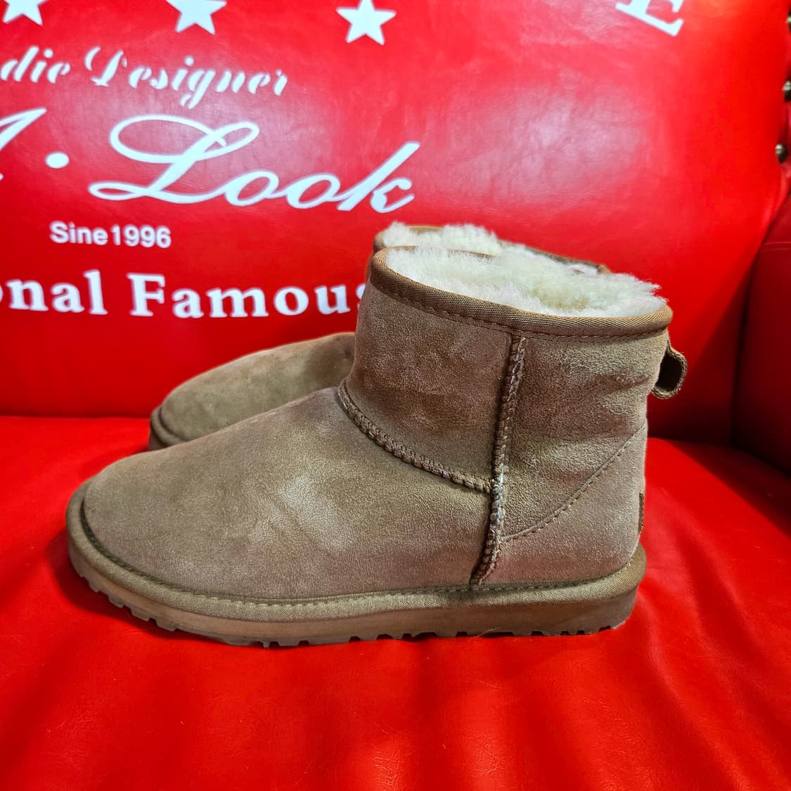 어그(UGG) 클레식 미니 체스트넛 양털 부츠 37size 상품이미지1