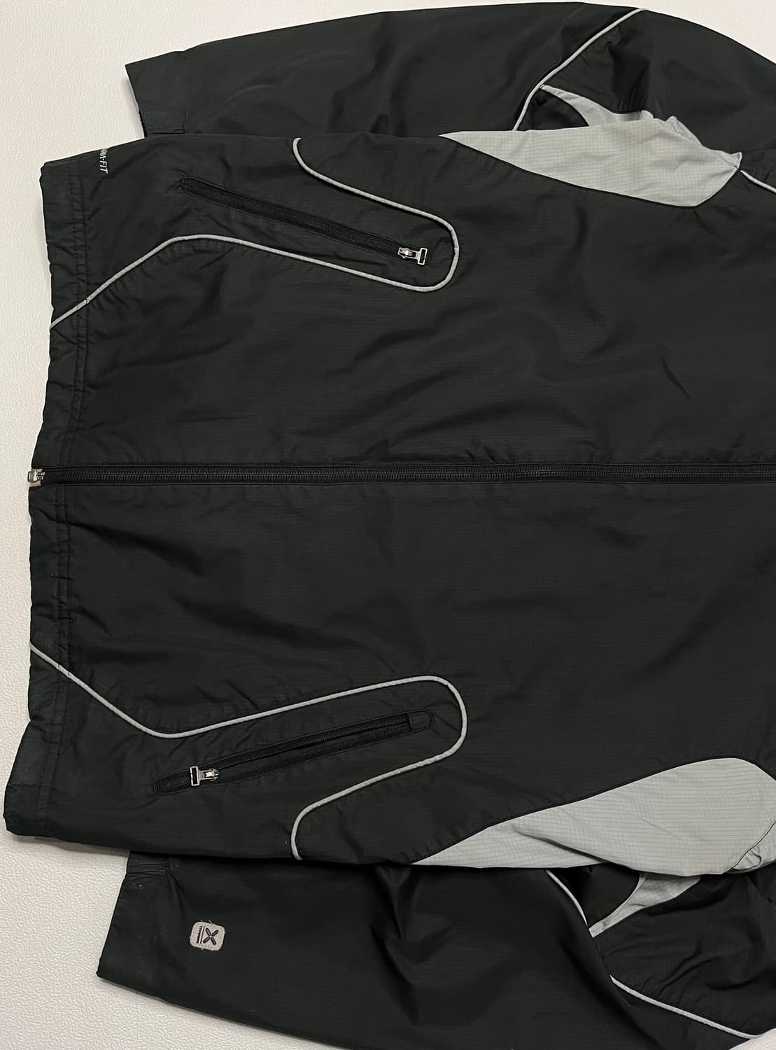 나이키 올드스쿨 블랙 바람막이 상품이미지4