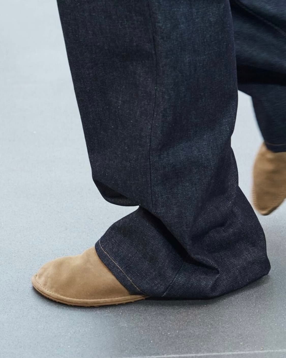 [40] 로에베 폴리오 loewe folio slip-on loafer 상품이미지2