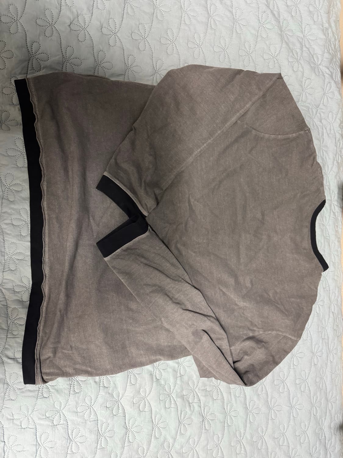 해칭룸 롱슬리브 상품이미지2