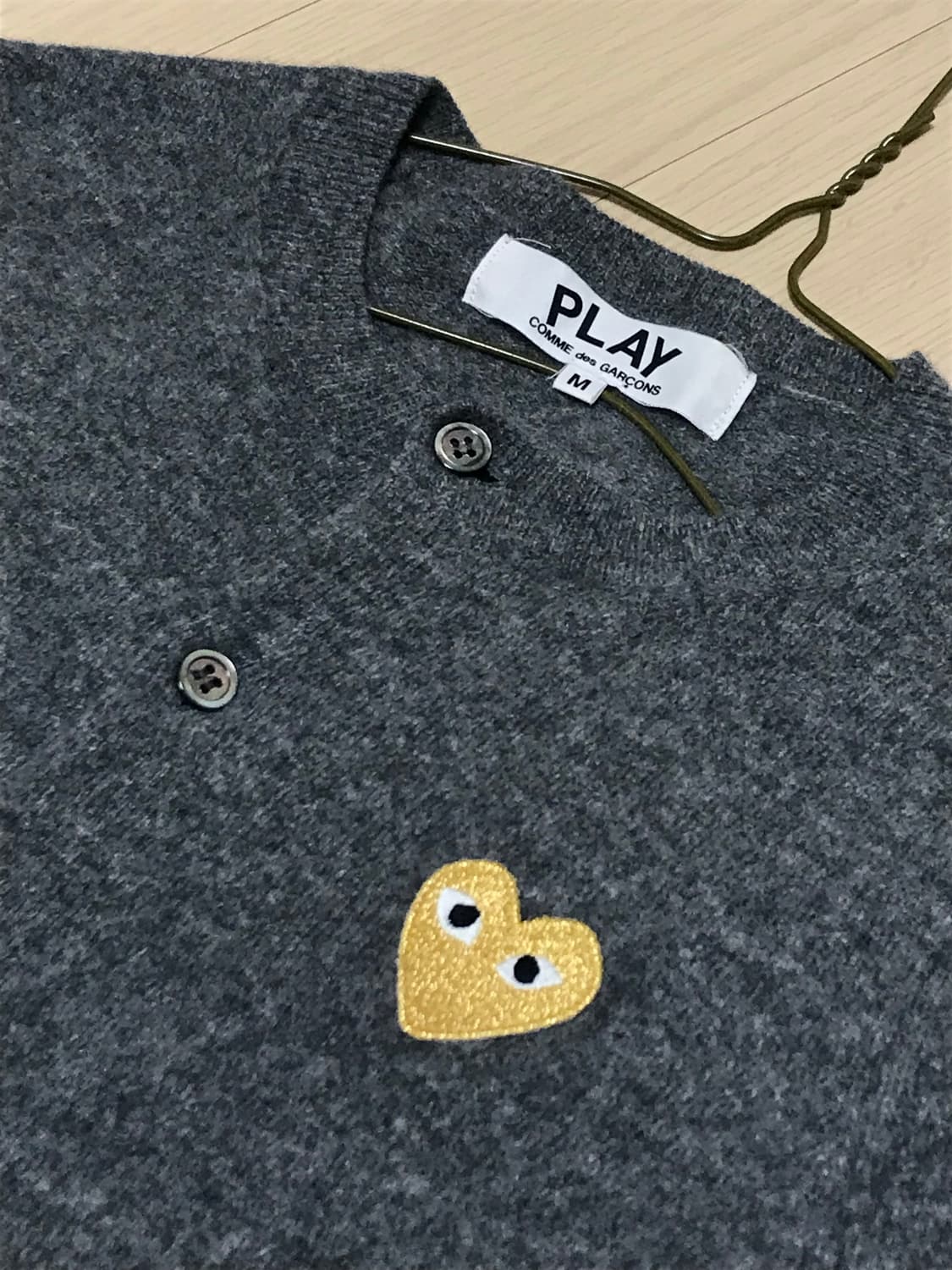 꼼데가르송 차콜 골드와펜 가디건(여성M) 상품이미지2