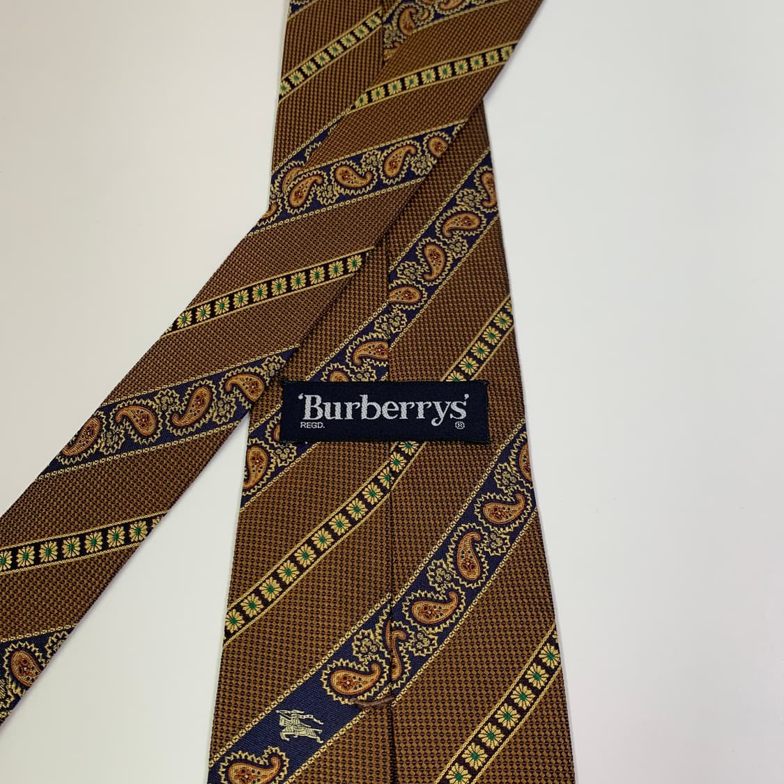 버버리(BURBERRY) 명품 클래식 정장넥타이 A+등급 최상급 9.2 상품이미지5