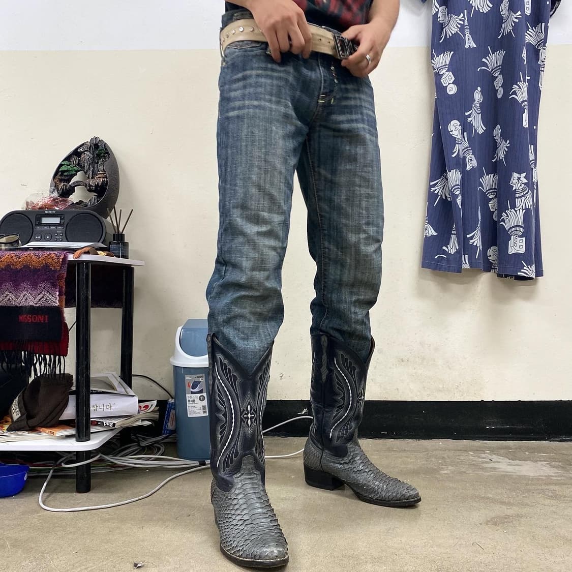 디젤 빈티지 웨스턴 스터드 디테일 데님 팬츠 청바지 상품이미지3