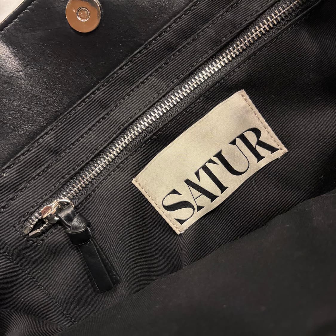 세터 SATUR 블랙 레더 토트백 숄더백 상품이미지6
