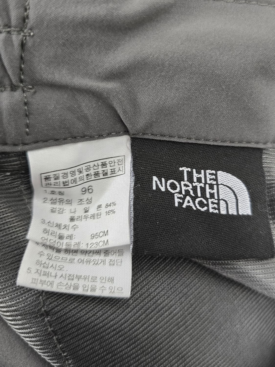 노스페이스 남자 봄여름바지.  
싸이즈 38 상품이미지6