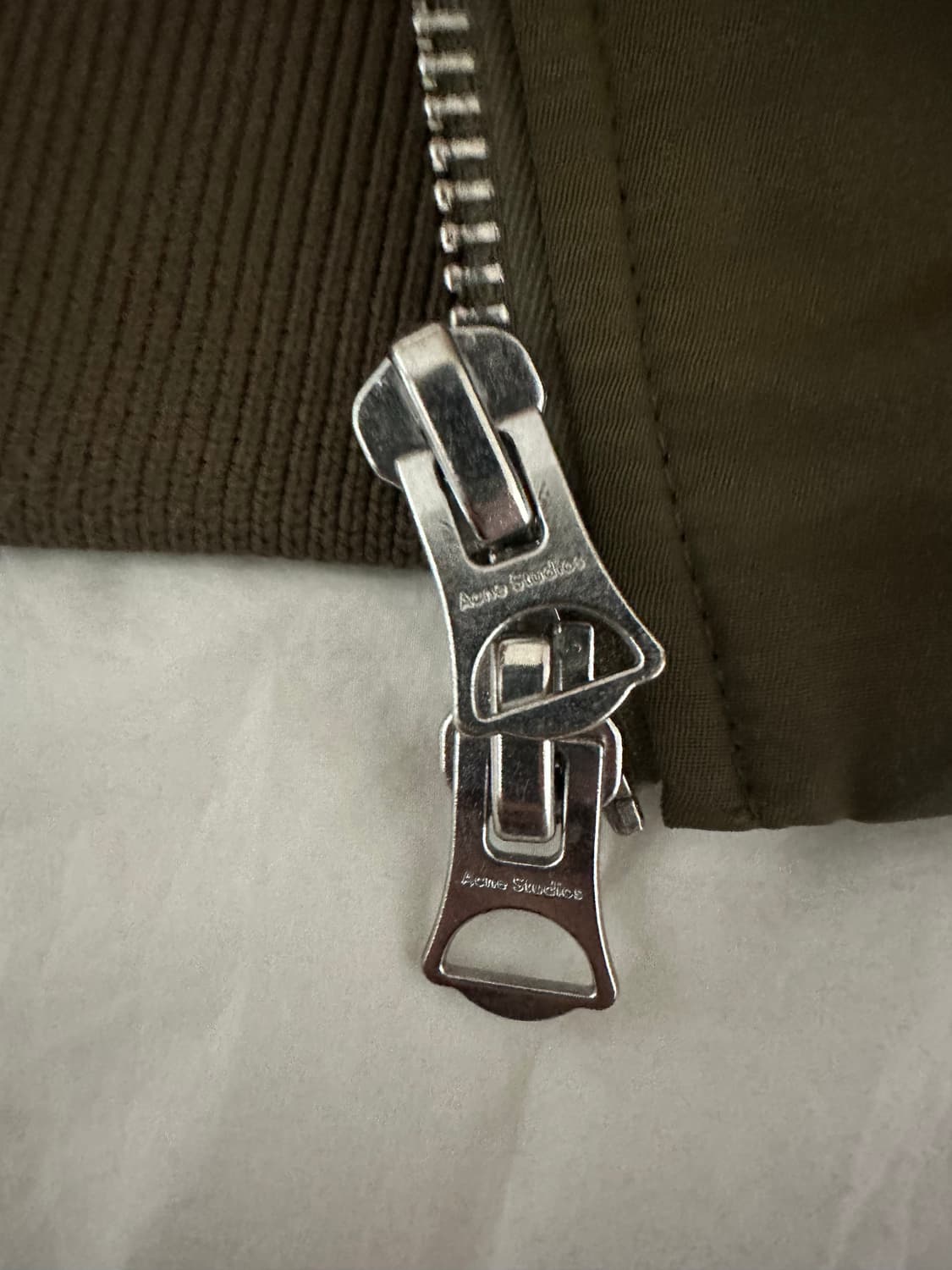 아크네 마키오 봄버 사파리 그린 44 상품이미지4