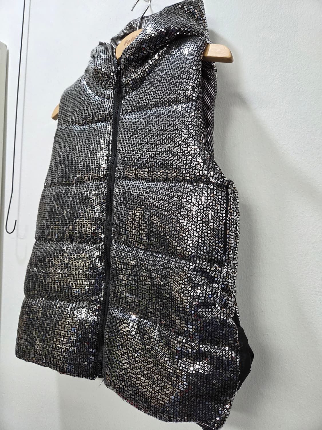 블링블링 스팽글 후드 베스트 폴리패딩  Y2K  펑크룩 상품이미지2