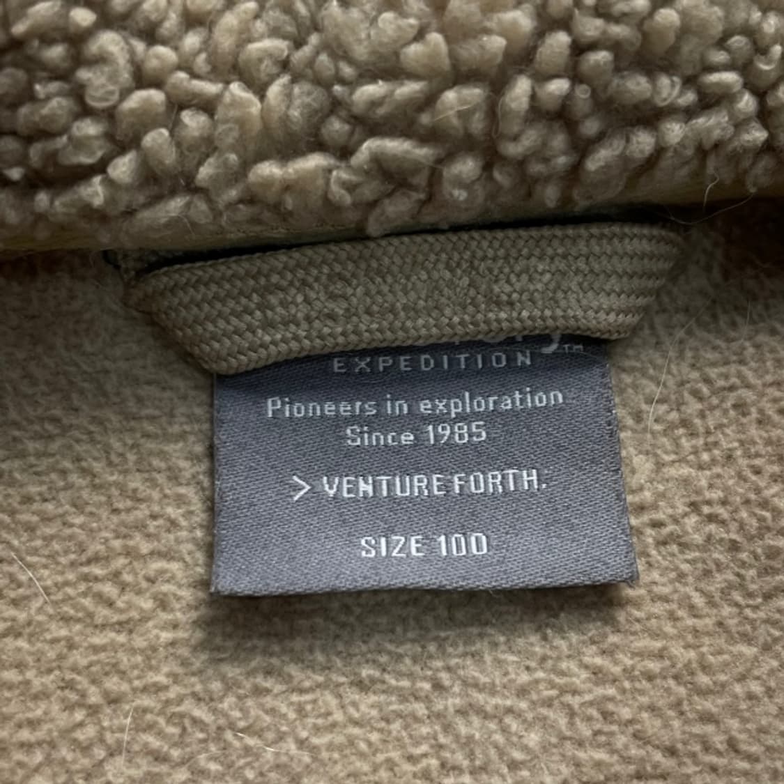 100 디스커버리 뽀글이 후리스  상품이미지3