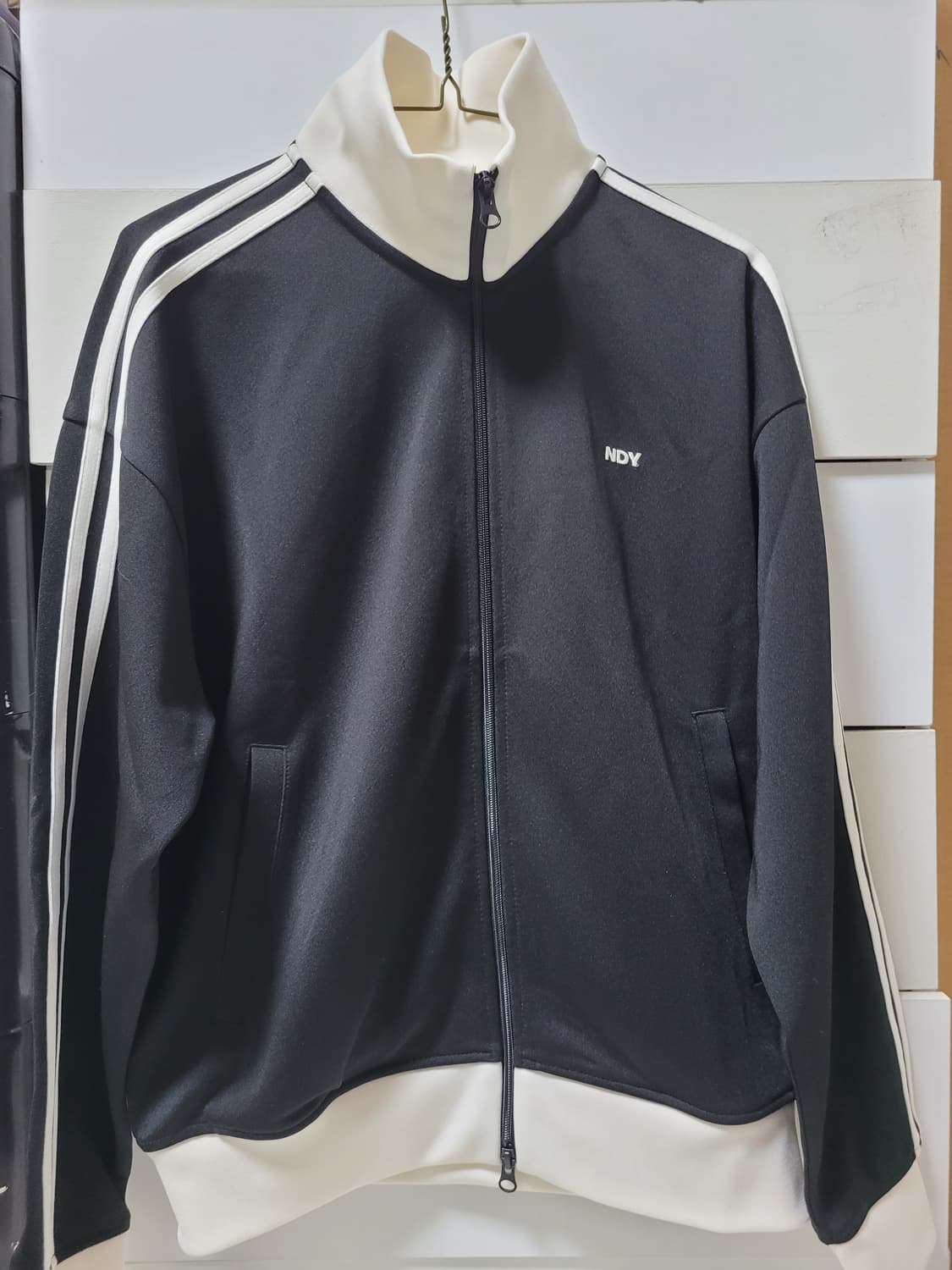 NDY 트랙탑 검흰 져지 상품이미지1