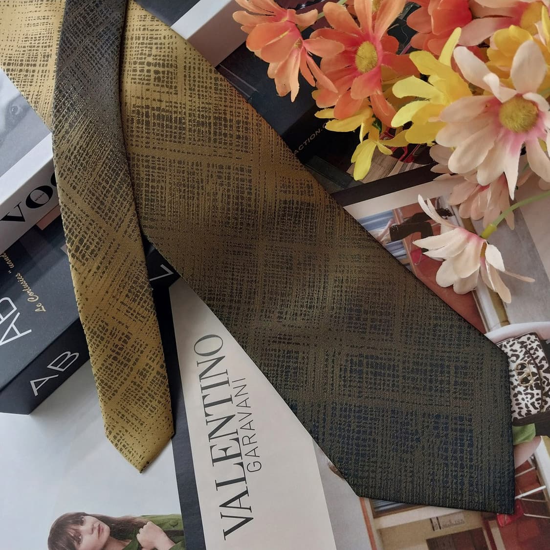 발렌티노 실크 골드 패턴 넥타이 10cm A+~A등급 K2596 상품이미지4