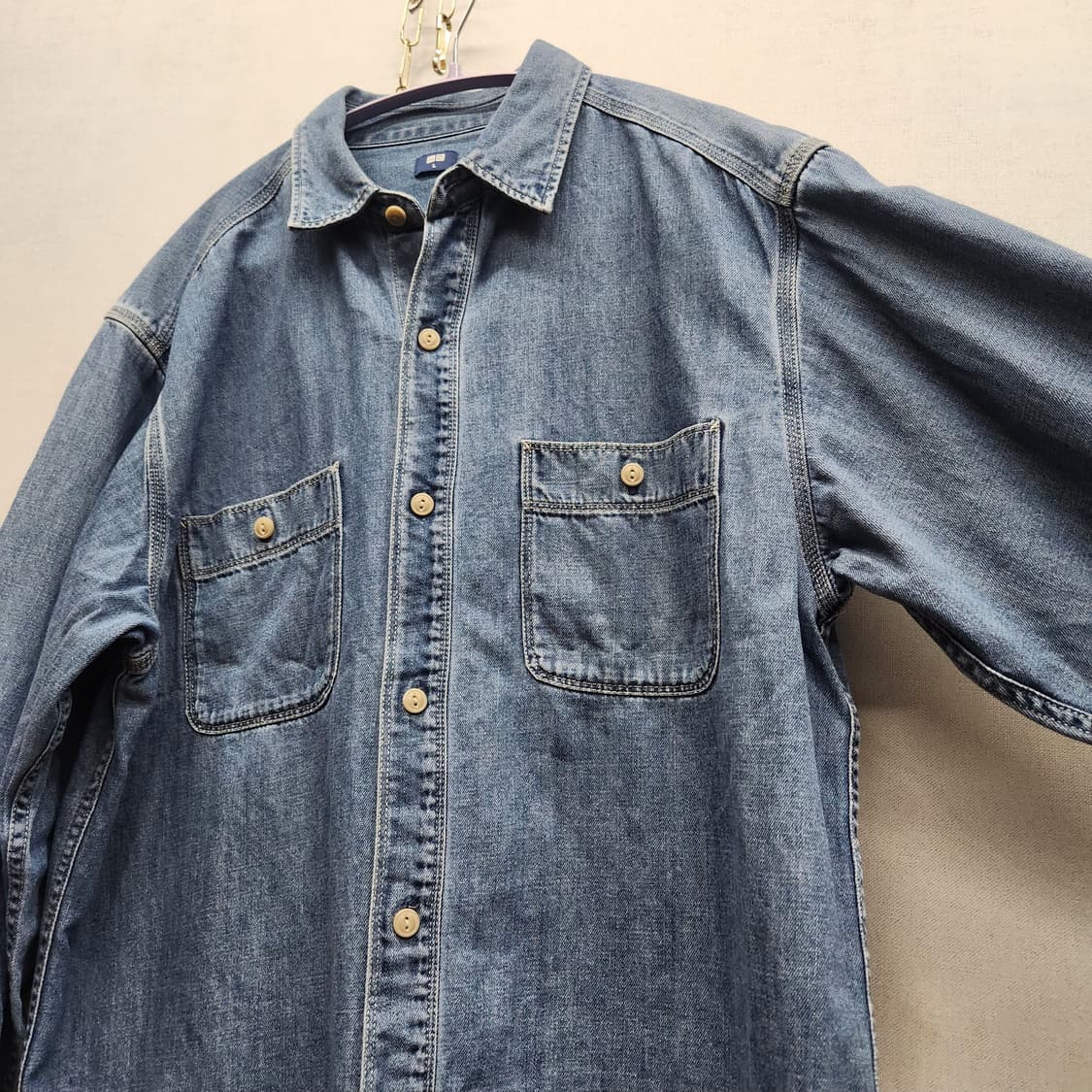 유니클로 투포켓 데님 셔츠 L(L) 상품이미지3