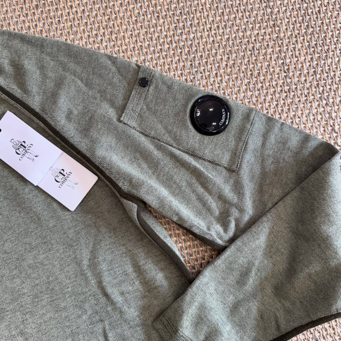 C.P. Company CP컴퍼니 이탈리안 최상급 크루넥 니트
 상품이미지4