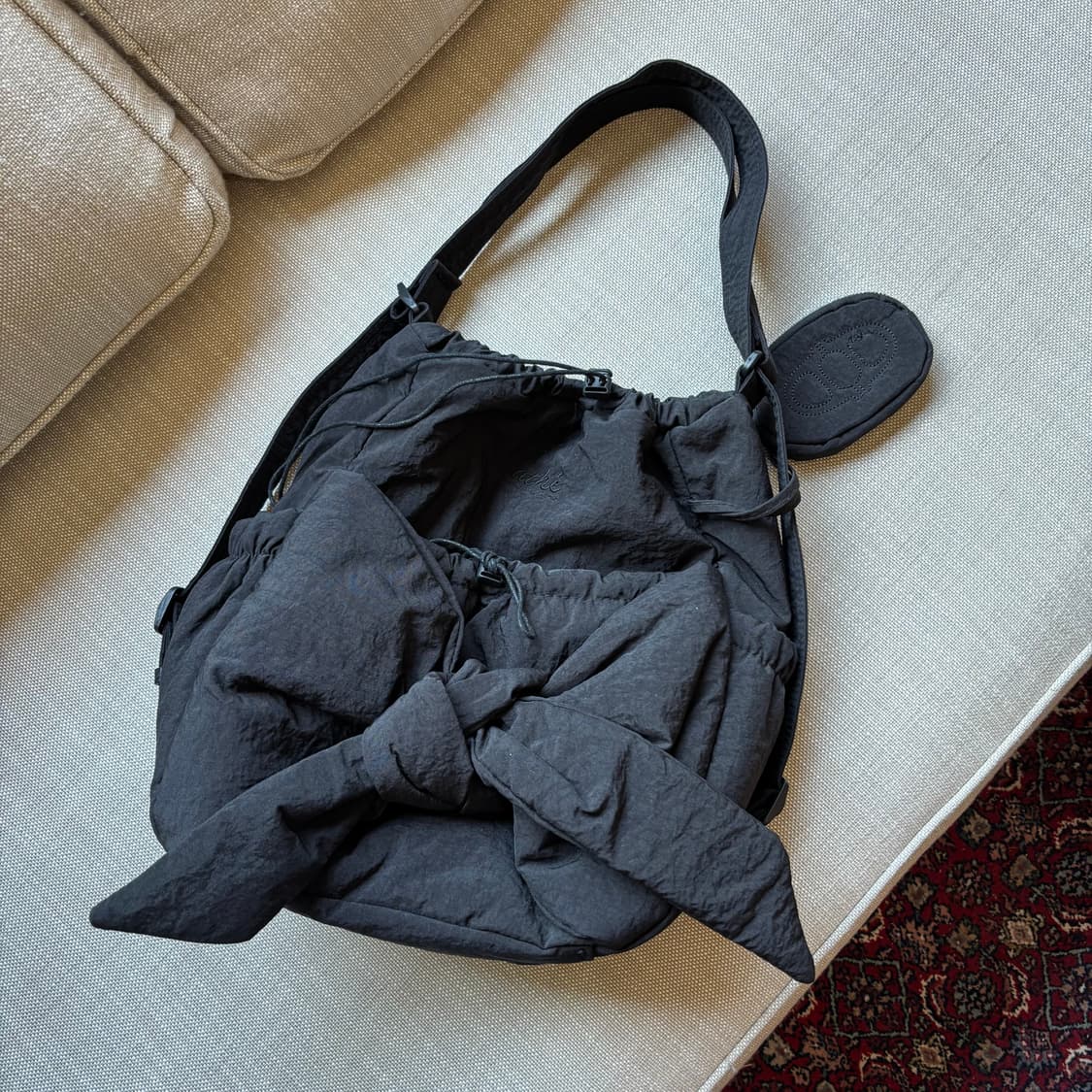 아떼바네사브루노 블랙 리본 숄더백 백팩 상품이미지9