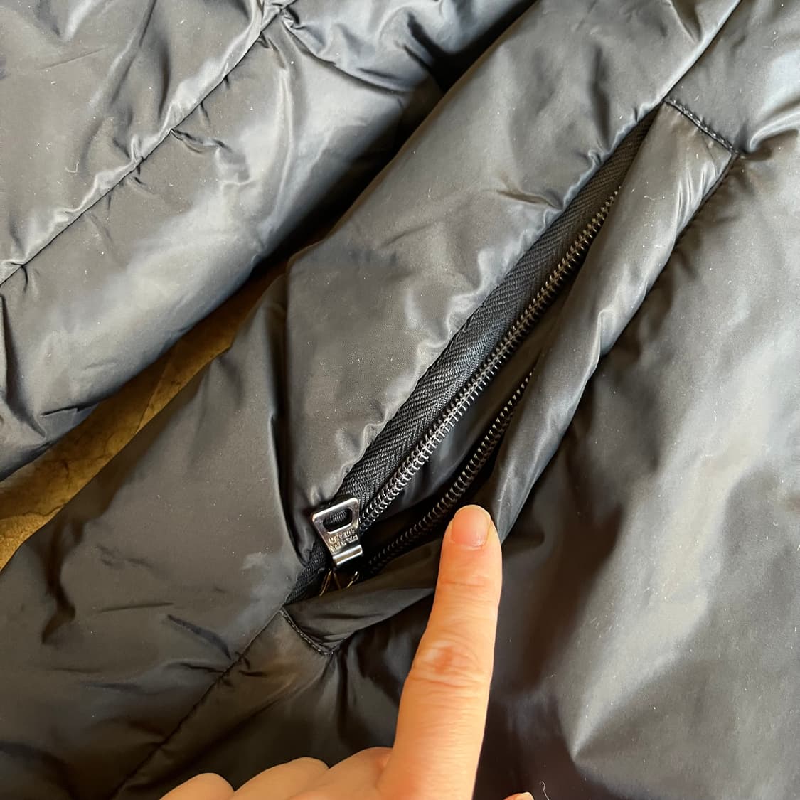 프라다 스포츠 여성 패딩 상품이미지4