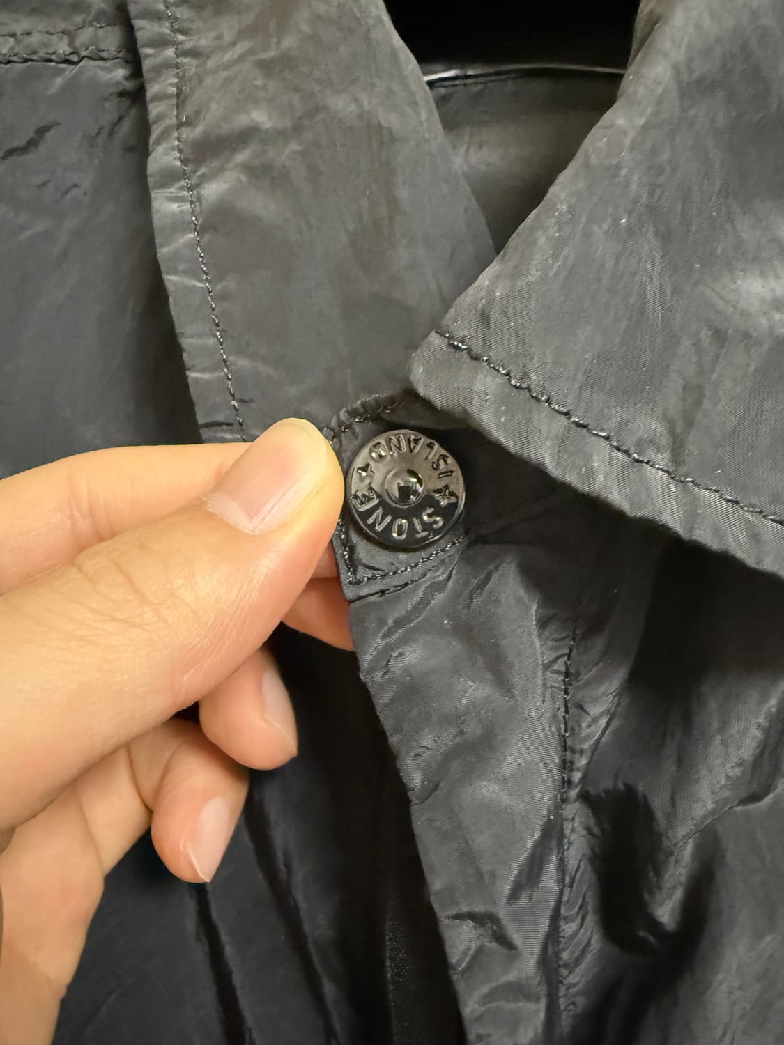 스톤아일랜드 18SS 나일론메탈 오버셔츠 블랙 상품이미지5