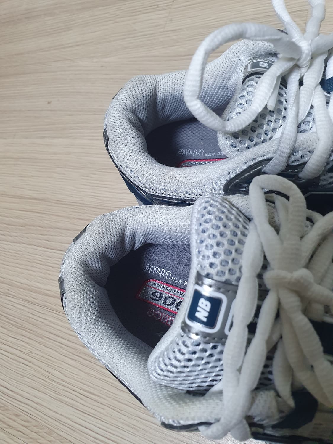 뉴발란스 1906R 운동화 250 상품이미지8