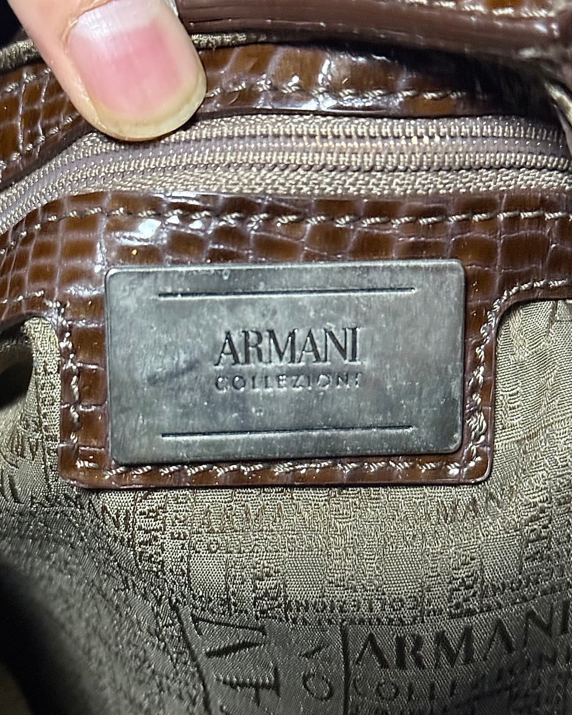 아르마니 꼴레지오니 뱀피 파이톤 pvc 에나멜 가죽 숄더백 에스닉 가방  상품이미지8