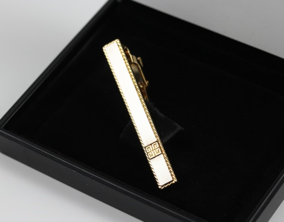 지방시 A등급 5cm 남자 명품 넥타이핀 상품이미지1