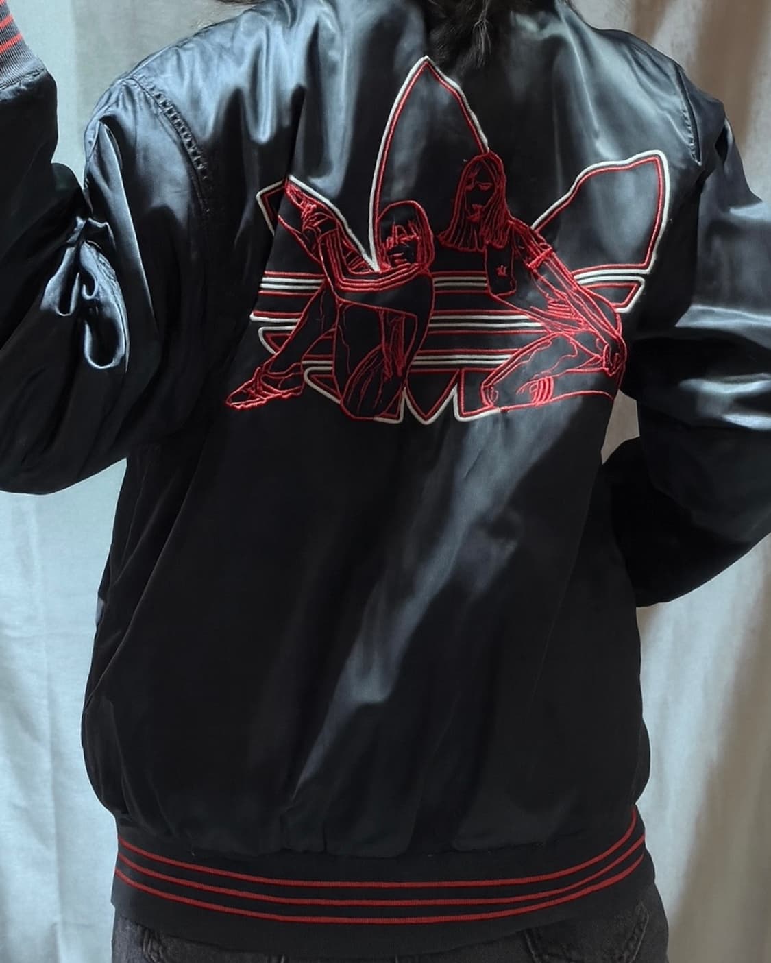 S 아디다스 레드 빅로고 버튼 봄버 자켓 상품이미지2