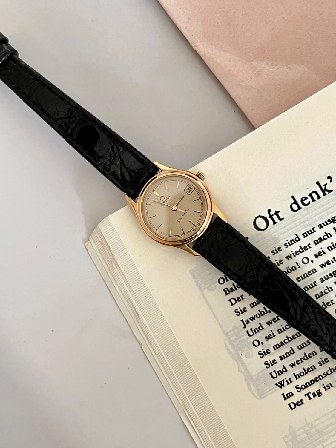 OMEGA 오메가 씨마스터 여성용 시계(23mm / 골드 텍스처 상품이미지3
