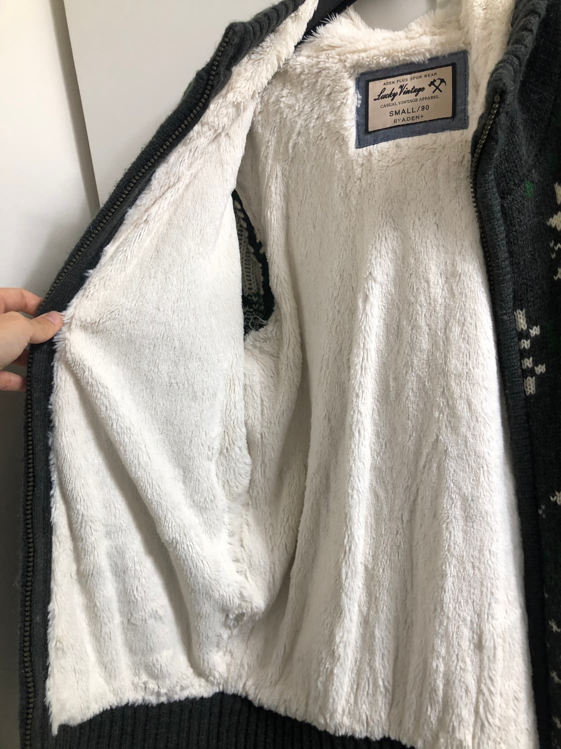 ADEN 토끼털 니트 후드 집업 상품이미지4