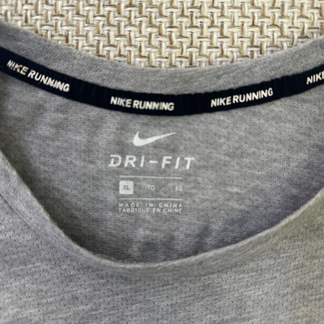 XL 나이키 드라이핏 러닝 반팔티 0414D 상품이미지2